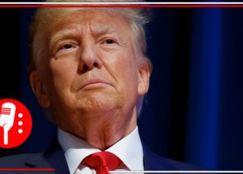 Juez cuestiona política de deportaciones de Trump por desacato judicial