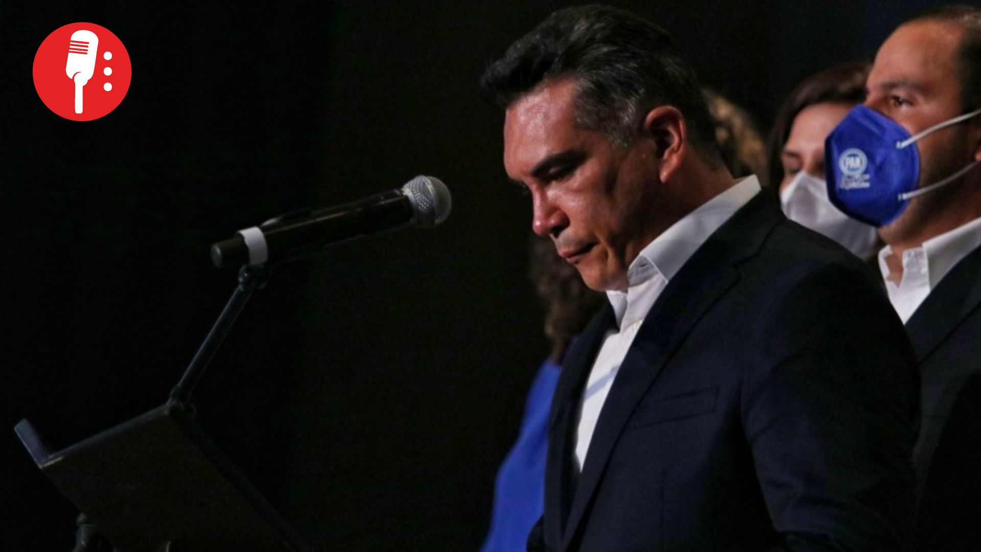 ‘Alito’ Moreno luce zapatos de 28 mil pesos