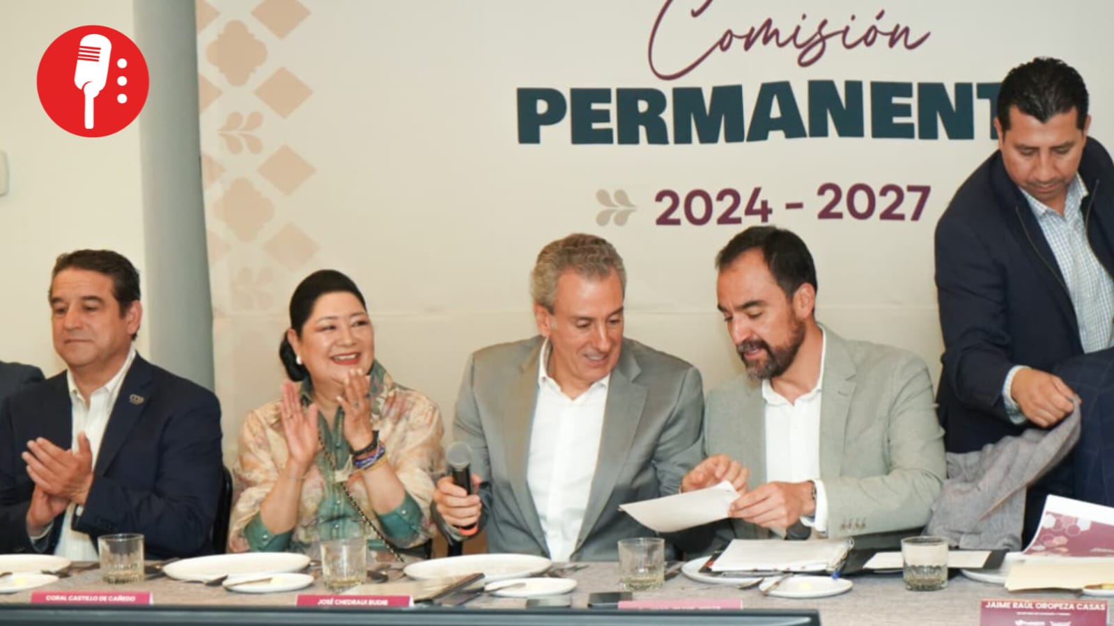 Chedraui dialoga con integrantes de la Comisión Permanente por agenda común