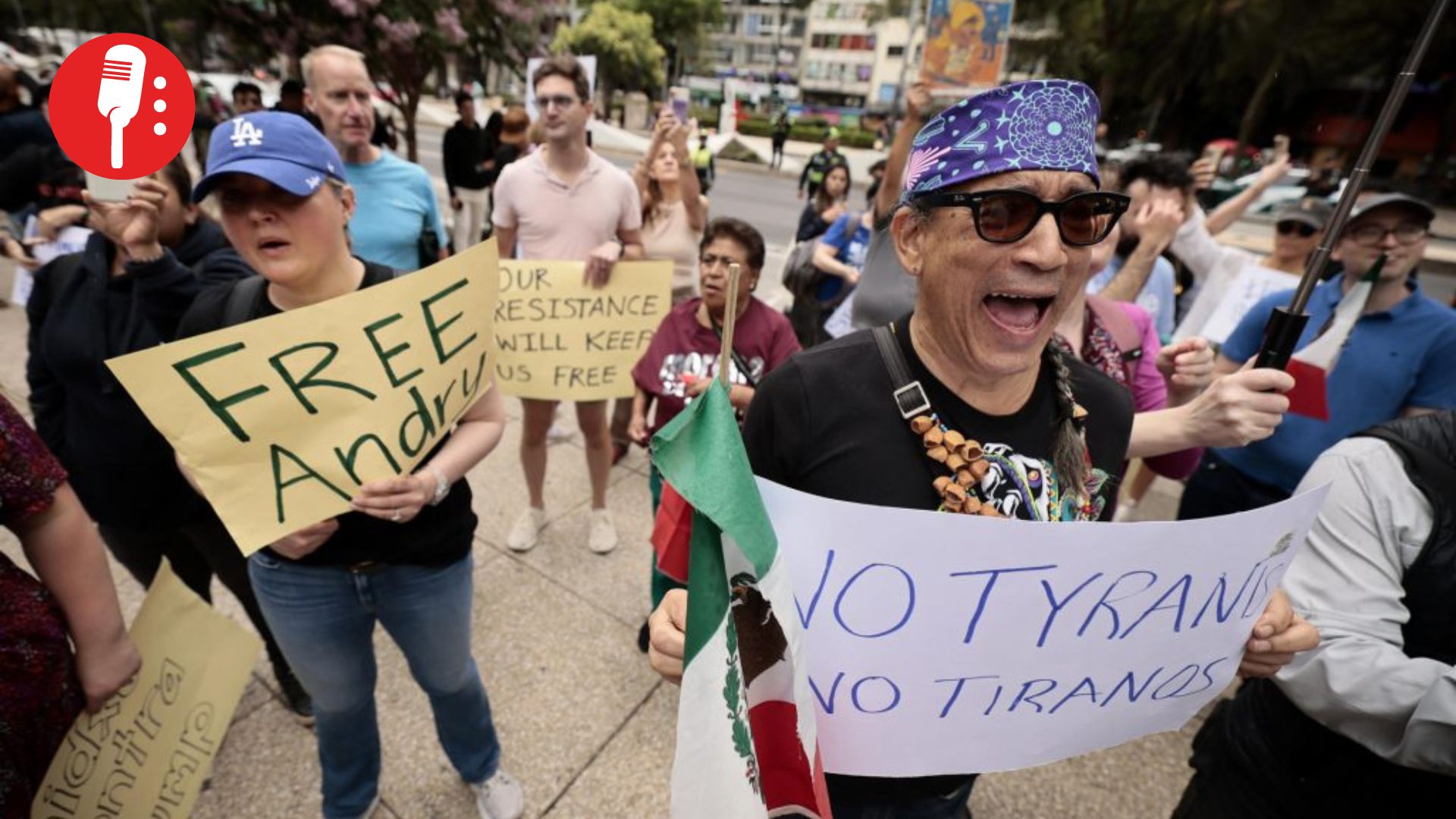 Expatriados en CDMX se suman a protesta global contra Trump