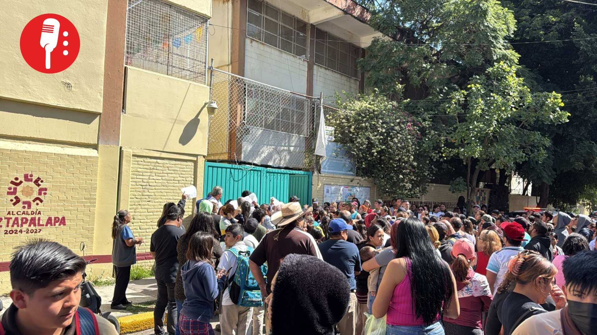 Estudiante muere en secundaria de Iztapalapa; autoridades investigan causas