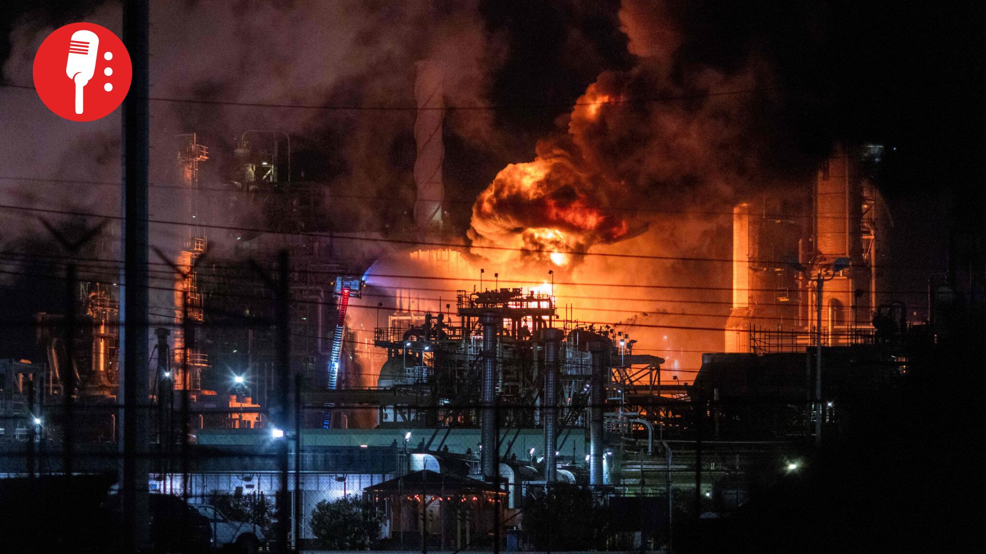 Explosión e incendio sacuden refinería de Chevron en Los Ángeles