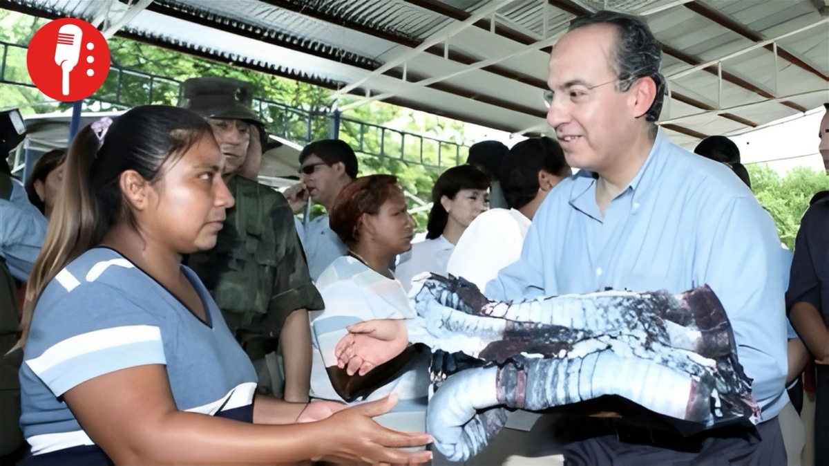 Calderón y su show de ayuda en Veracruz