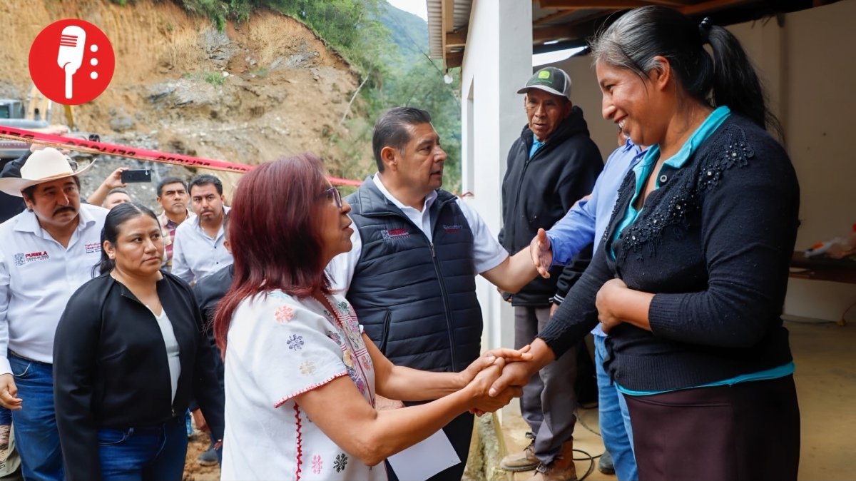 Gobierno de Puebla atiende rápidamente los deslaves en Eloxochitlán