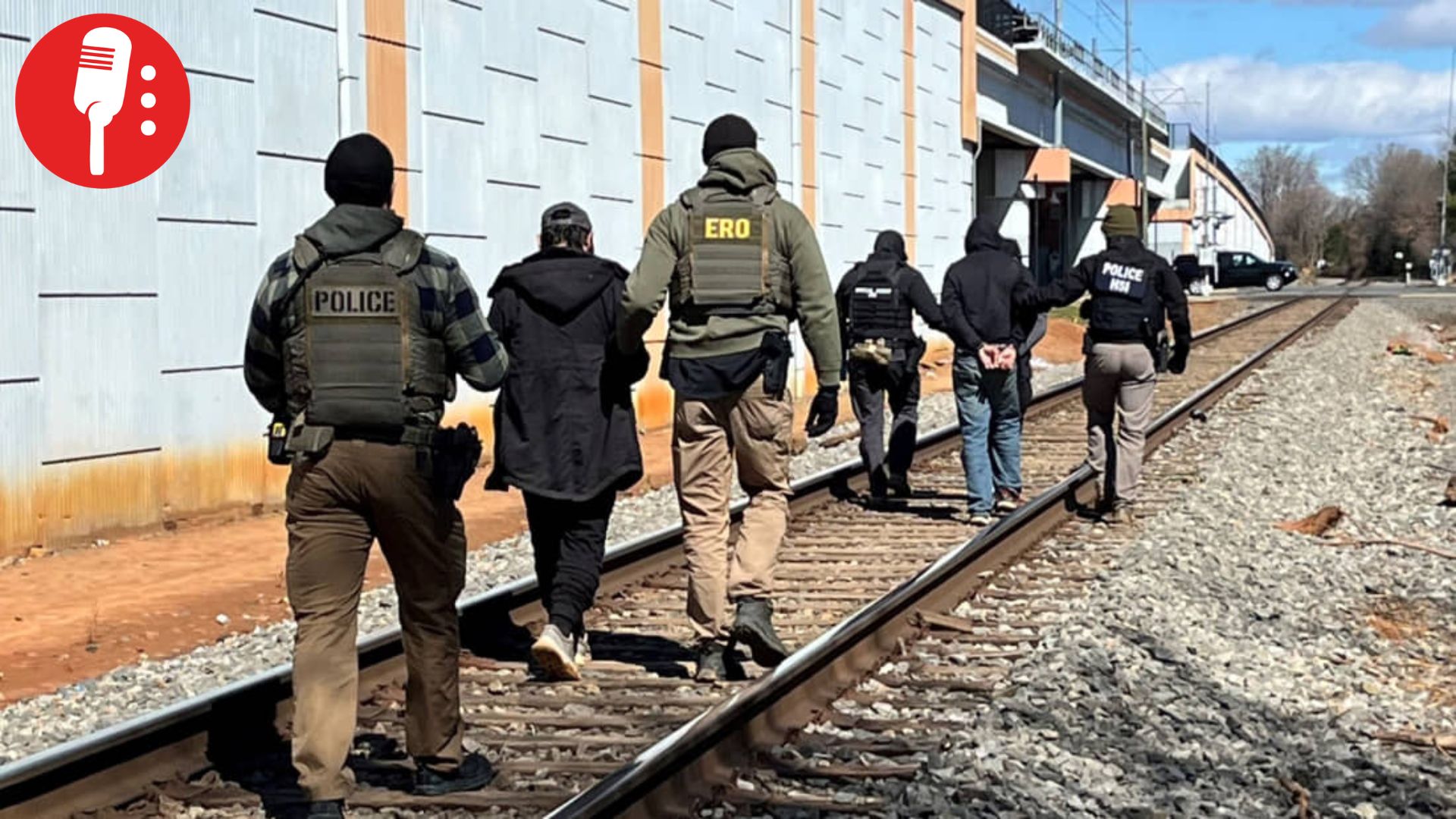 ICE triplica detenciones de migrantes y múltiples abusos