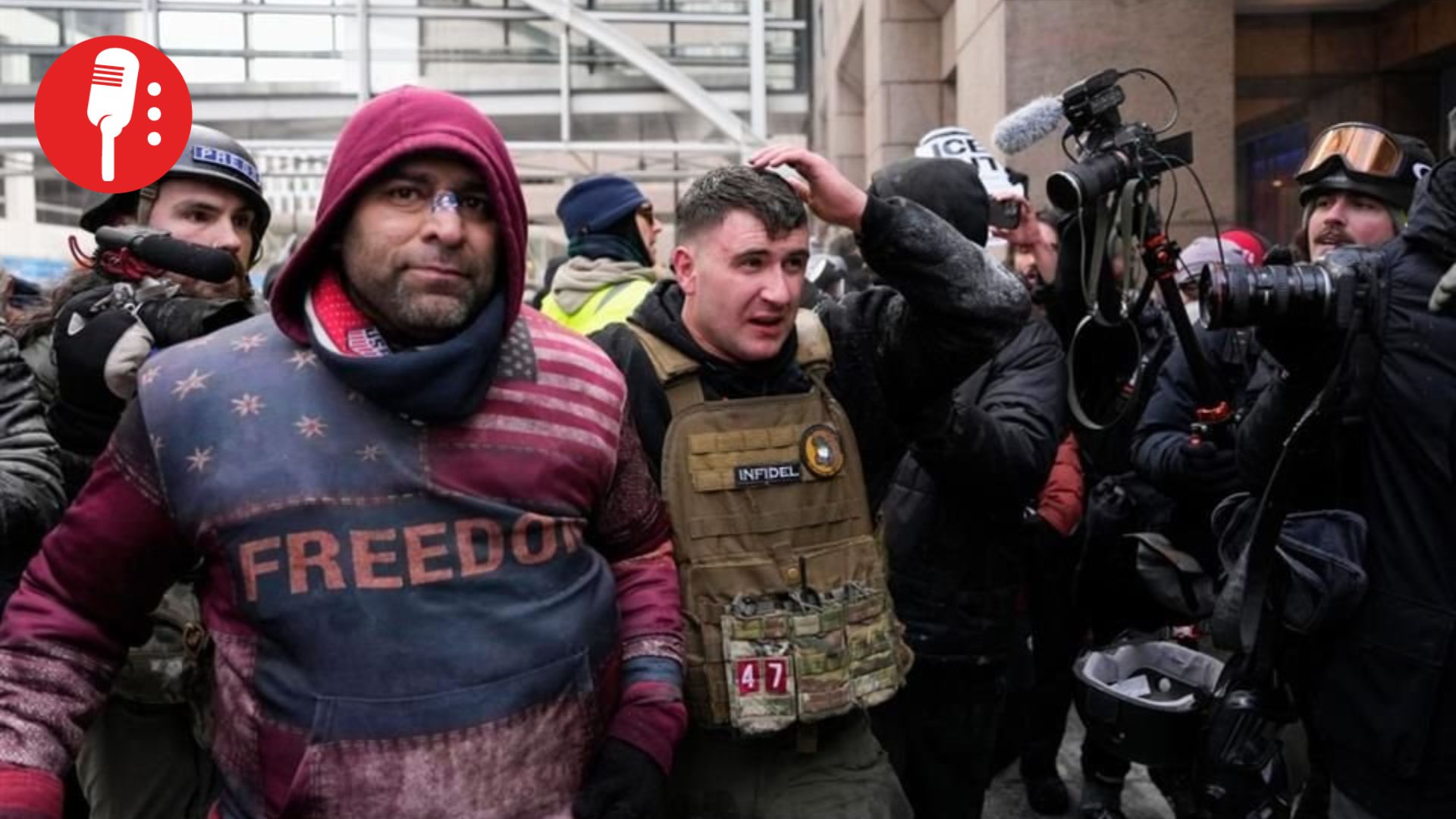 Redadas migratorias del ICE enfrentan a manifestantes en Mineápolis